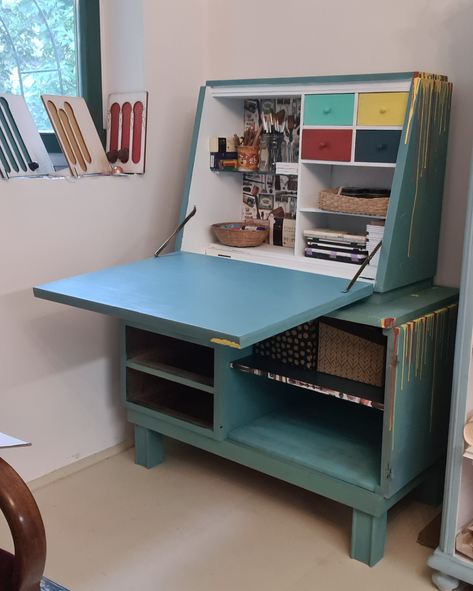 Fess szekretert színesre!