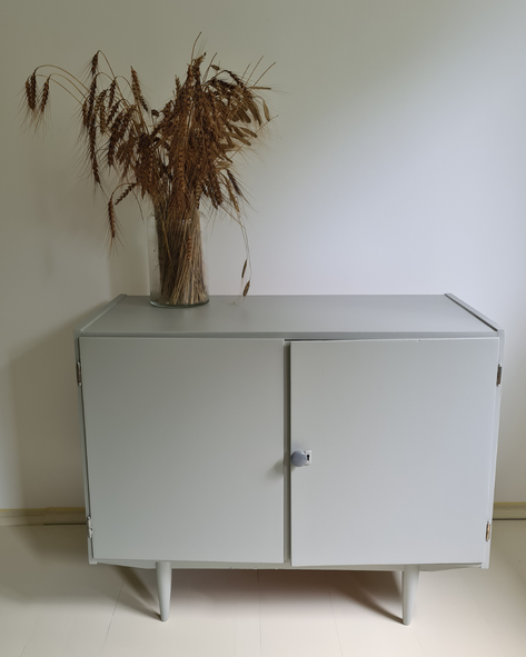 fess retró komódot!